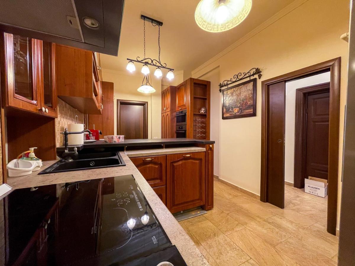 Central Apartment W/ Fire Place - Ground Floor Bucharest Luaran gambar